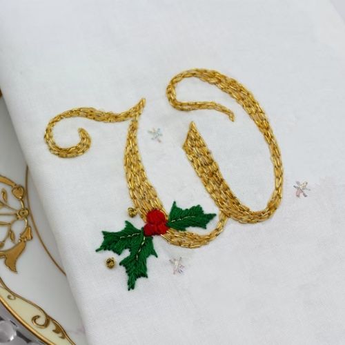 Weihnachts-Monogramm-Stickerei von KimberlyOuimet auf Etsy